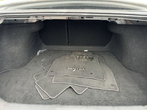 Used 2024 Nissan Sentra SR w/ SR Premium Package image 30