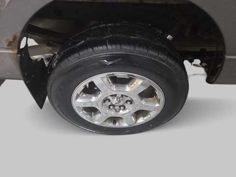 Used 2014 Ford F150 XLT w/ Equipment Group 302A Luxury image 31