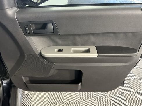 Used 2012 Ford Escape XLT FWD image 21