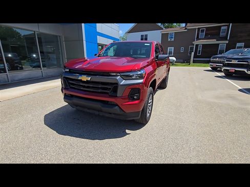 New 2025 Chevrolet Colorado LT w/ LT Convenience Package image 3