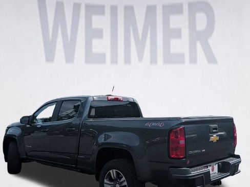 Used 2017 Chevrolet Colorado LT AWD/4WD image 2