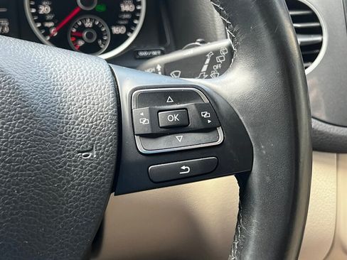 Used 2017 Volkswagen Tiguan S AWD/4WD image 28
