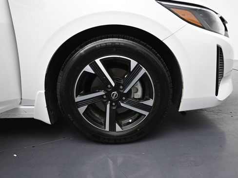 Used 2025 Nissan Sentra SV w/ All-Weather Package FWD image 6