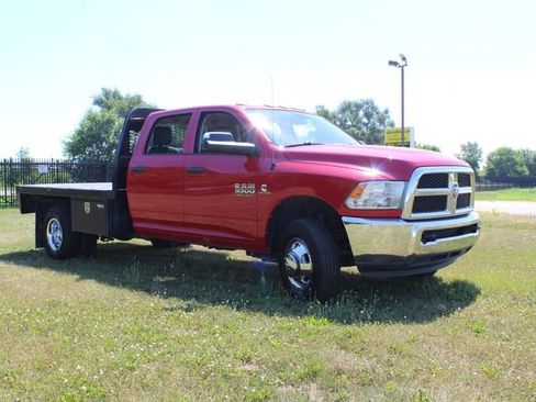 Used 2018 RAM 3500 Tradesman w/ Chrome Appearance Group AWD/4WD image 5