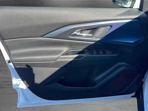 Used 2024 Chevrolet Equinox EV LT image 28