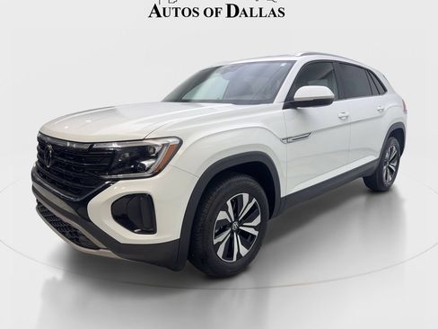 Used 2025 Volkswagen Atlas Cross Sport SE FWD image 2