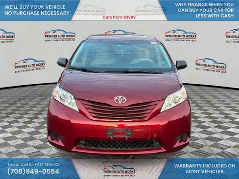 Used 2011 Toyota Sienna CE image 2
