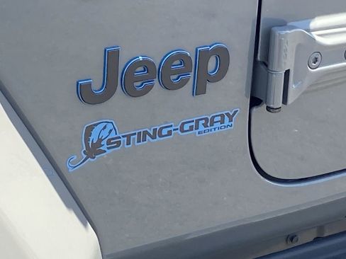 Used 2023 Jeep Wrangler Unlimited Sahara AWD/4WD image 27