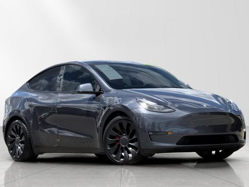 Used 2022 Tesla Model Y Performance AWD/4WD image 1