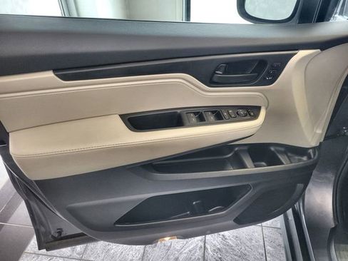Used 2025 Honda Odyssey EX-L image 13