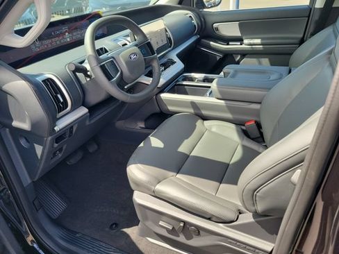 New 2027 Ford Expedition Max Active RWD image 17