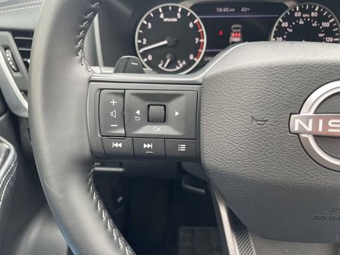 Used 2025 Nissan Rogue SV AWD/4WD image 26