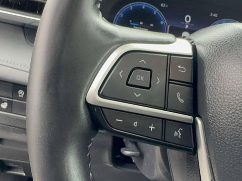 Used 2023 Toyota Highlander Limited AWD/4WD image 15