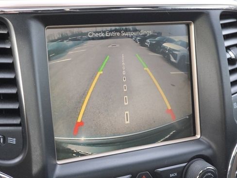 Used 2015 Jeep Grand Cherokee Overland image 14