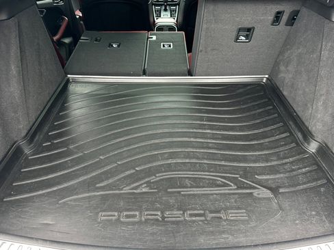 Used 2023 Porsche Macan S image 15