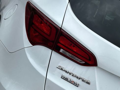 Used 2018 Hyundai Santa Fe Sport AWD/4WD image 23