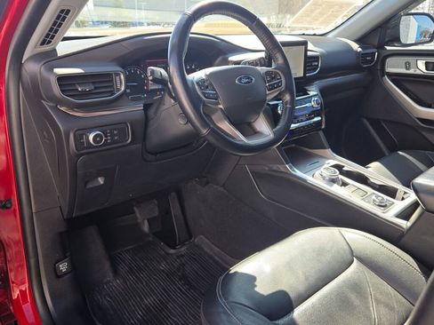 Used 2021 Ford Explorer Limited w/ Equipment Group 301A image 23
