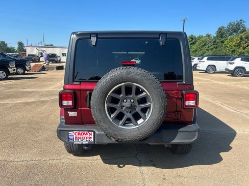 Used 2021 Jeep Wrangler Unlimited Sport AWD/4WD image 4