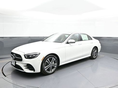 Used 2023 Mercedes-Benz E 350 4MATIC Sedan w/ Premium Package image 10