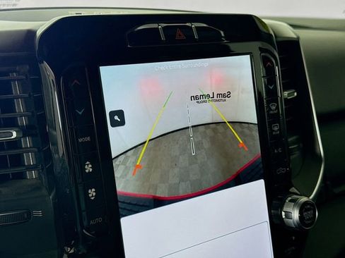 Used 2024 RAM 2500 Big Horn w/ Sport Appearance Package image 14