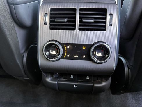 Used 2018 Land Rover Range Rover Sport HSE image 19