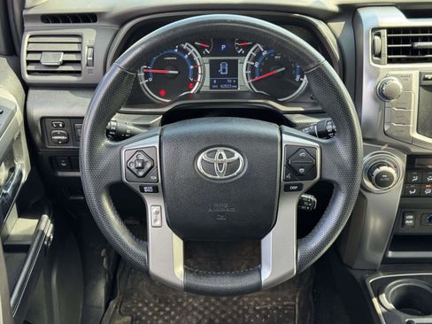 Used 2018 Toyota 4Runner Limited AWD/4WD image 12