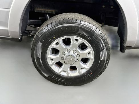 Used 2022 RAM 2500 Laramie AWD/4WD image 35