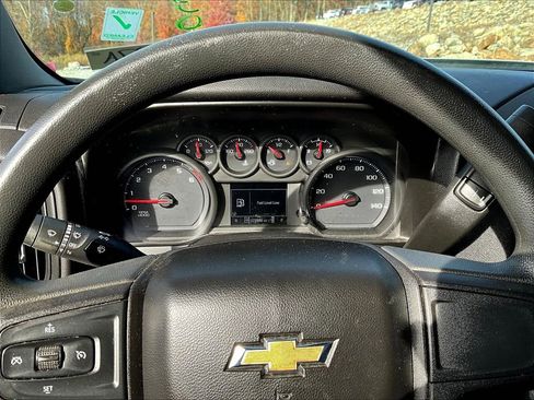 Used 2021 Chevrolet Silverado 1500 Custom image 17