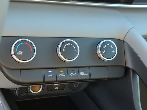 New 2026 Hyundai Elantra SE FWD image 31