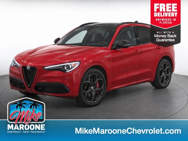 Used 2022 Alfa Romeo Stelvio Veloce AWD/4WD image 1