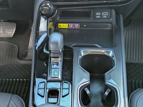 Used 2022 Lexus NX 350 AWD image 17