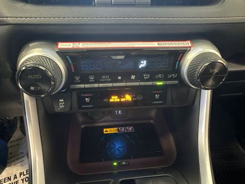 New 2025 Toyota RAV4 Limited image 29