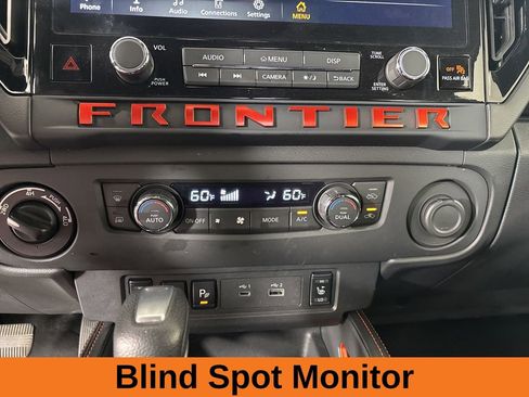 Used 2025 Nissan Frontier PRO-4X w/ Pro Convenience Package AWD/4WD image 16