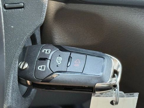 New 2025 Ford Transit 250 148 Medium Roof image 25