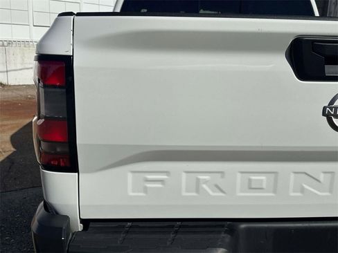 Used 2025 Nissan Frontier S w/ S Utility Package image 8