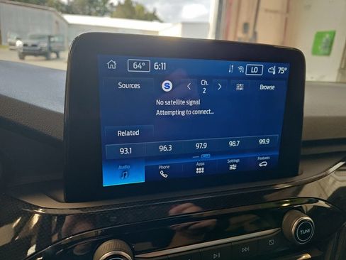 Used 2025 Ford Escape ST-Line Select AWD/4WD image 19