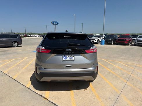 Used 2023 Ford Edge SEL w/ Convenience Package AWD/4WD image 6