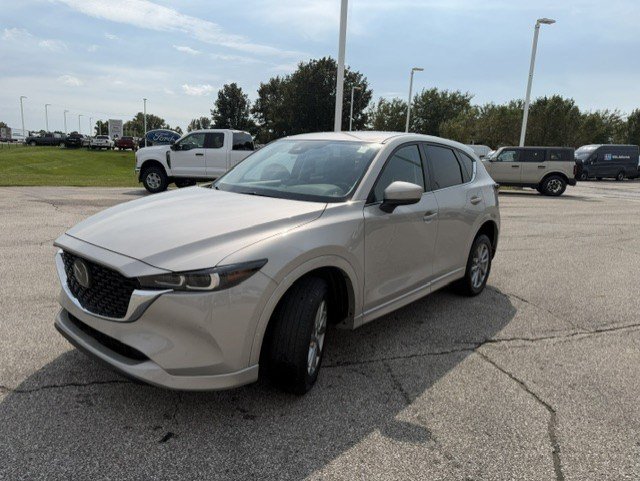 Used 2025 MAZDA CX-5 AWD 2.5 S w/ Select Package image 3