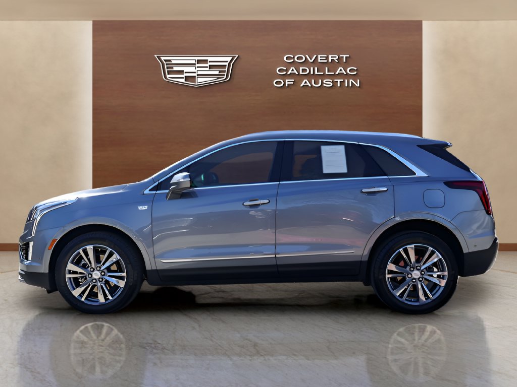 Used 2022 Cadillac XT5 Premium Luxury w/ Technology Package AWD/4WD image 2