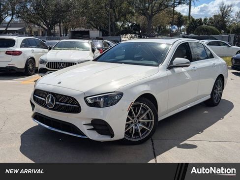Certified 2022 Mercedes-Benz E 350 4MATIC Sedan image 1