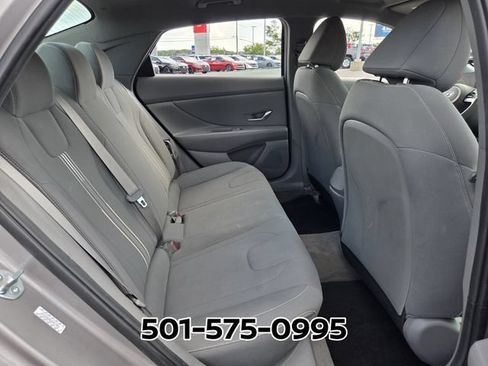 Used 2023 Hyundai Elantra SEL w/ Convenience Package FWD image 15