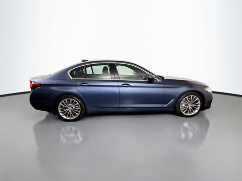 Used 2023 BMW 530i w/ Premium Package RWD image 11