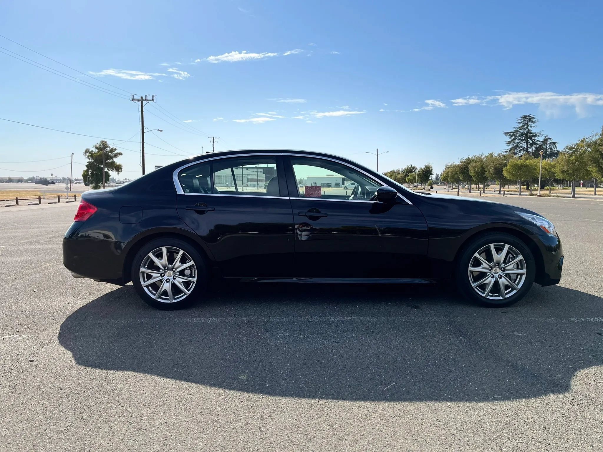 Used 2013 INFINITI G37 Journey w/ Premium Pkg RWD image 4