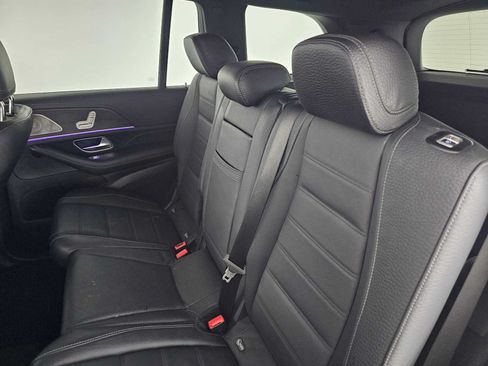 Used 2023 Mercedes-Benz GLS 580 4MATIC image 26