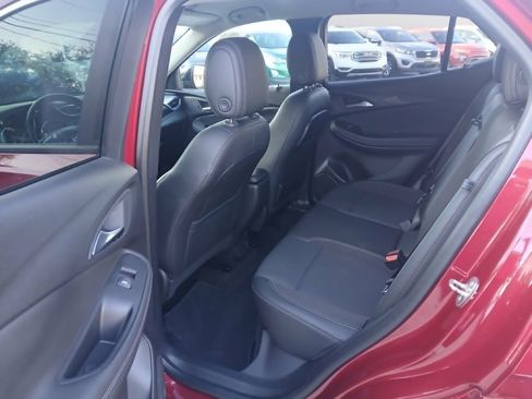 Used 2020 Buick Encore GX Select w/ Sport Touring Package FWD image 11