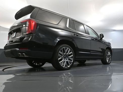 Used 2025 GMC Yukon Denali Ultimate image 68