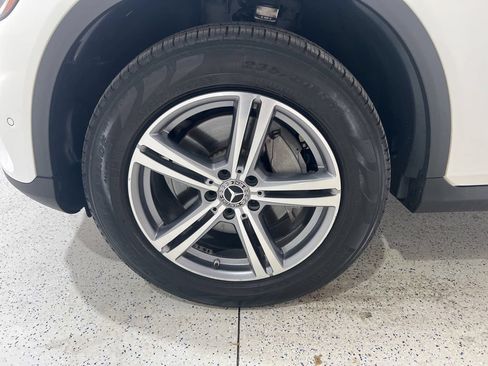 Used 2022 Mercedes-Benz GLC 300 image 30