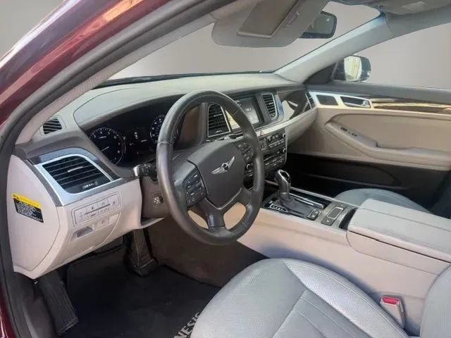 Used 2017 Genesis G80 3.8 RWD image 10