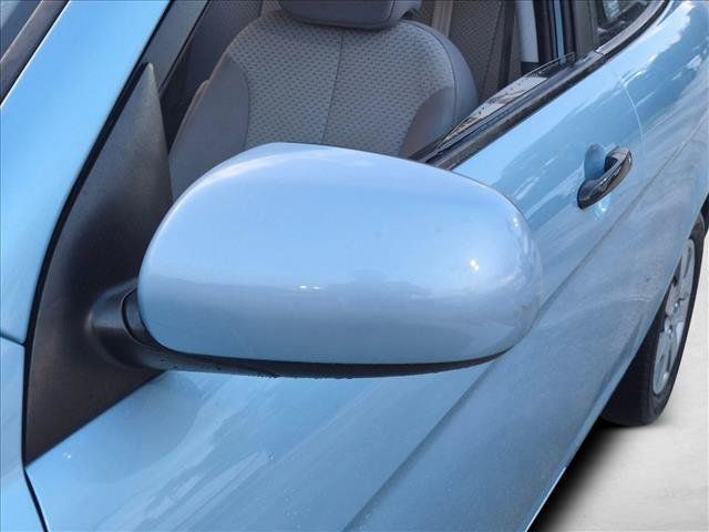 Used 2010 Hyundai Accent GS w/ Premium Pkg 3 FWD image 11