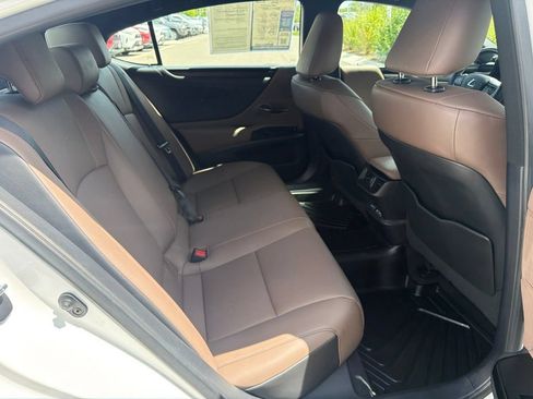 Used 2022 Lexus ES 350 w/ Premium Package FWD image 15